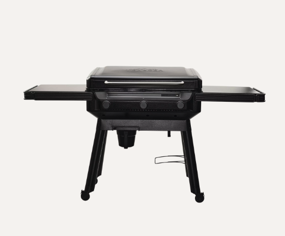 https://glyndongardens.com/wp-content/uploads/2023/05/Traeger-Flatrock-Grill-at-Glyndon-Gardens-in-Reisterstown.png